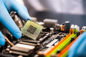 Ball Grid Array (BGA)